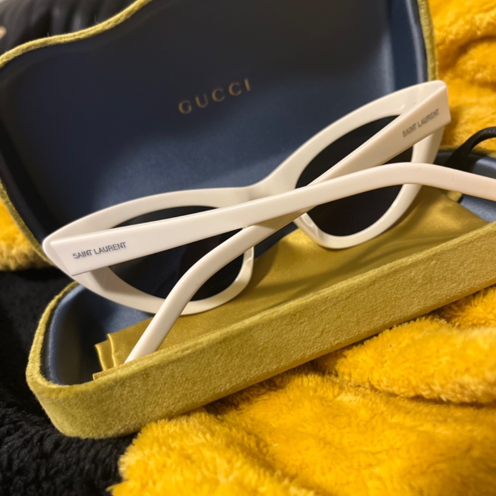 Saint Laurent white cat eye Sunglasses - Picture 6 of 6
